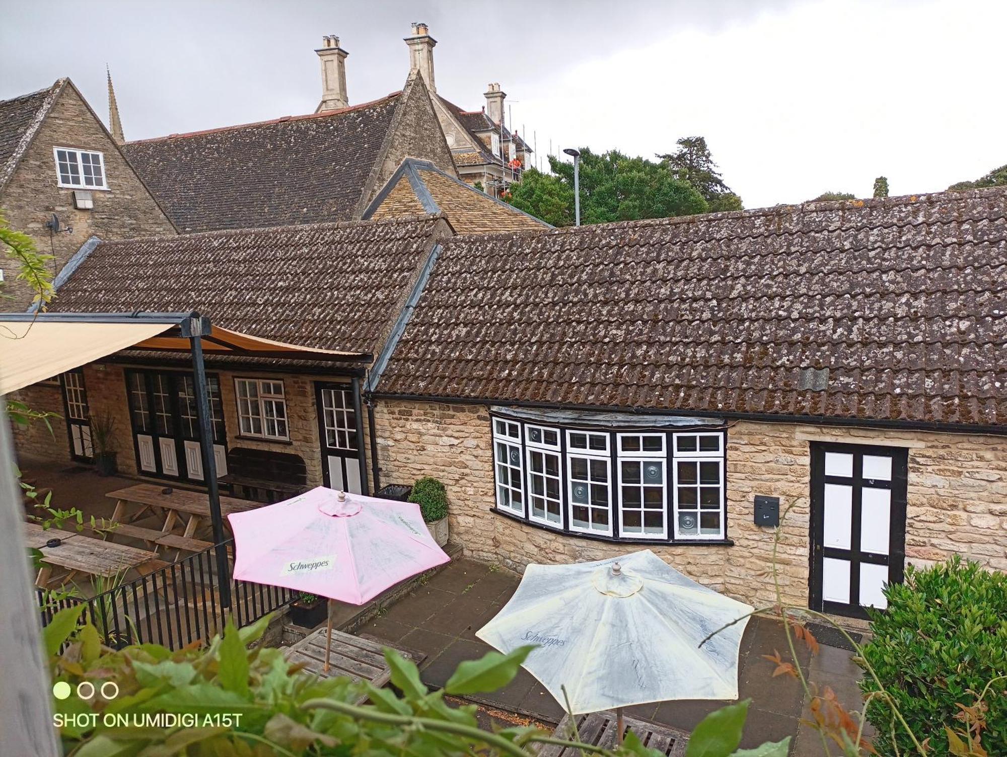 The Ship Inn Oundle Eksteriør billede