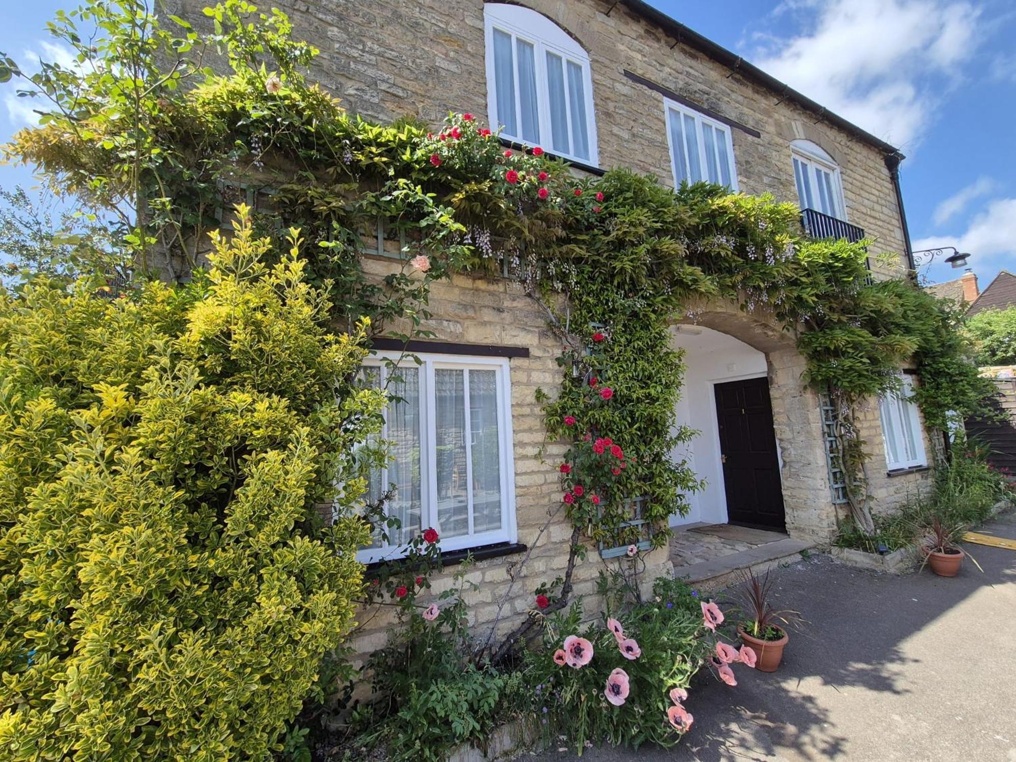 The Ship Inn Oundle Eksteriør billede