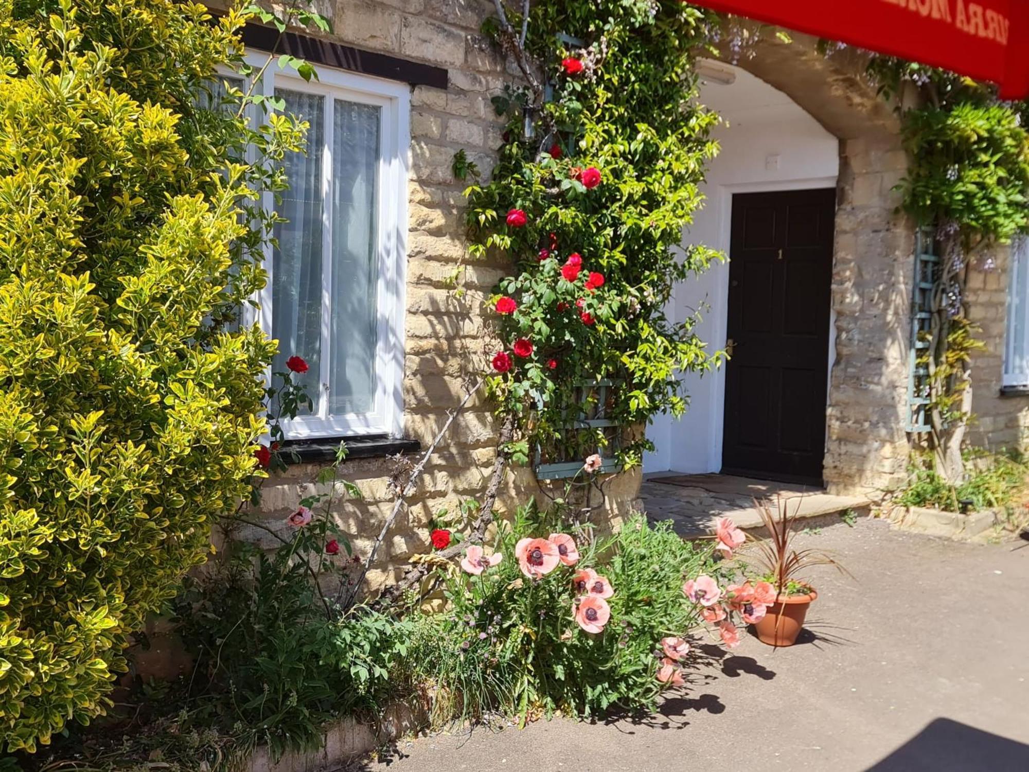 The Ship Inn Oundle Eksteriør billede